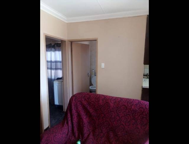 2 BEDROOM HOUSE FOR SALE IN SOSHANGUVE XX
